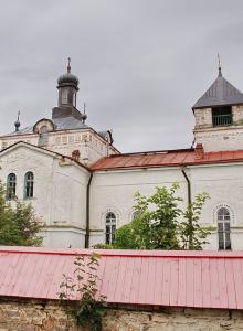 Церковь Флора и Лавра в Клюкошицах
